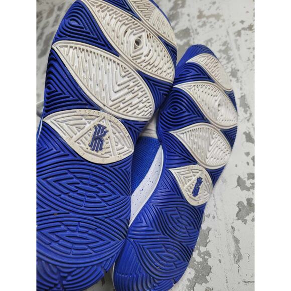 2674 Nike Kyrie Irving Shoes Men's 8 Basketball Shoes - Picture 6 of 7